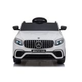 Coche eléctrico Mercedes QLS-5688 en uso en el parque