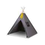 Teepee para niños en color antracita con plumas decorativas.