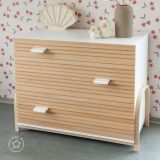 Uso de la cómoda INFINITY en un ambiente infantil.