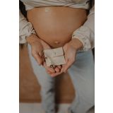 Llamador de Ángeles Proudmama Verde Sage – Joya para Embarazadas - imagen 7