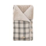 Saco Capazo Cambrass Chelsa Rice, tejido suave y cálido para el bebé.