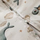 Saco de dormir con piernas de Waldin Ballenas, muestra de su encantador diseño.
