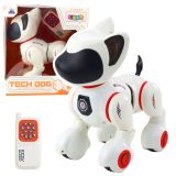 Perro robot interactivo luminoso con control remoto en acción.