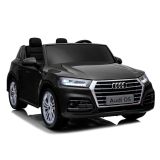 Coche eléctrico Audi Q5 negro con diseño elegante
