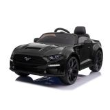 Ford Mustang GT infantil negro, detalle interior ecopiel con cinturón y volante