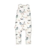Saco de dormir con piernas Waldin en color blanco para bebés