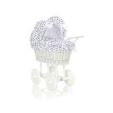Carrito de muñecas My Sweet Baby de mimbre con ropa blanca y negra