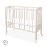 Cuna Waldin de madera en color natural, perfecta para bebés.