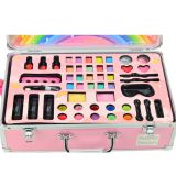 Set de maquillaje unicornio ideal para jugar en casa o de viaje.