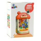 Niños jugando con la máquina atrapa peluches en casa
