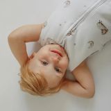 Saco de dormir con piernas 3-4 años 2,5 TOG Ovejitas – Blanco