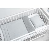 Conjunto de Cuna, Manta + Almohada Gris Tejido con Muselina: Comodidad y Elegancia para Tu Bebé - imagen 8