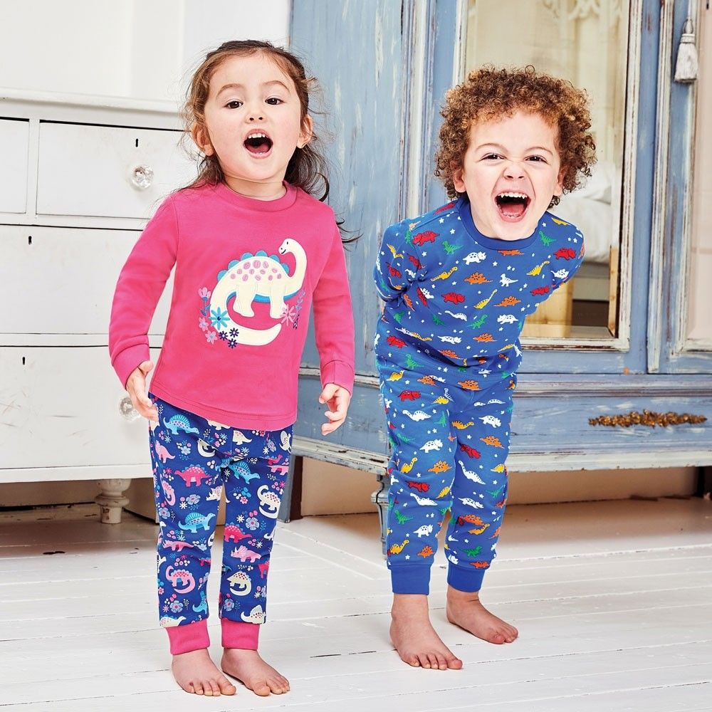  Pijamas para niños pequeños que brillan en la oscuridad, diseño  de dinosaurio, 100 % algodón, 2 piezas, ropa para niños de tiburón, talla  2-10T, Suave, 4-5 años : Ropa, Zapatos y Joyería